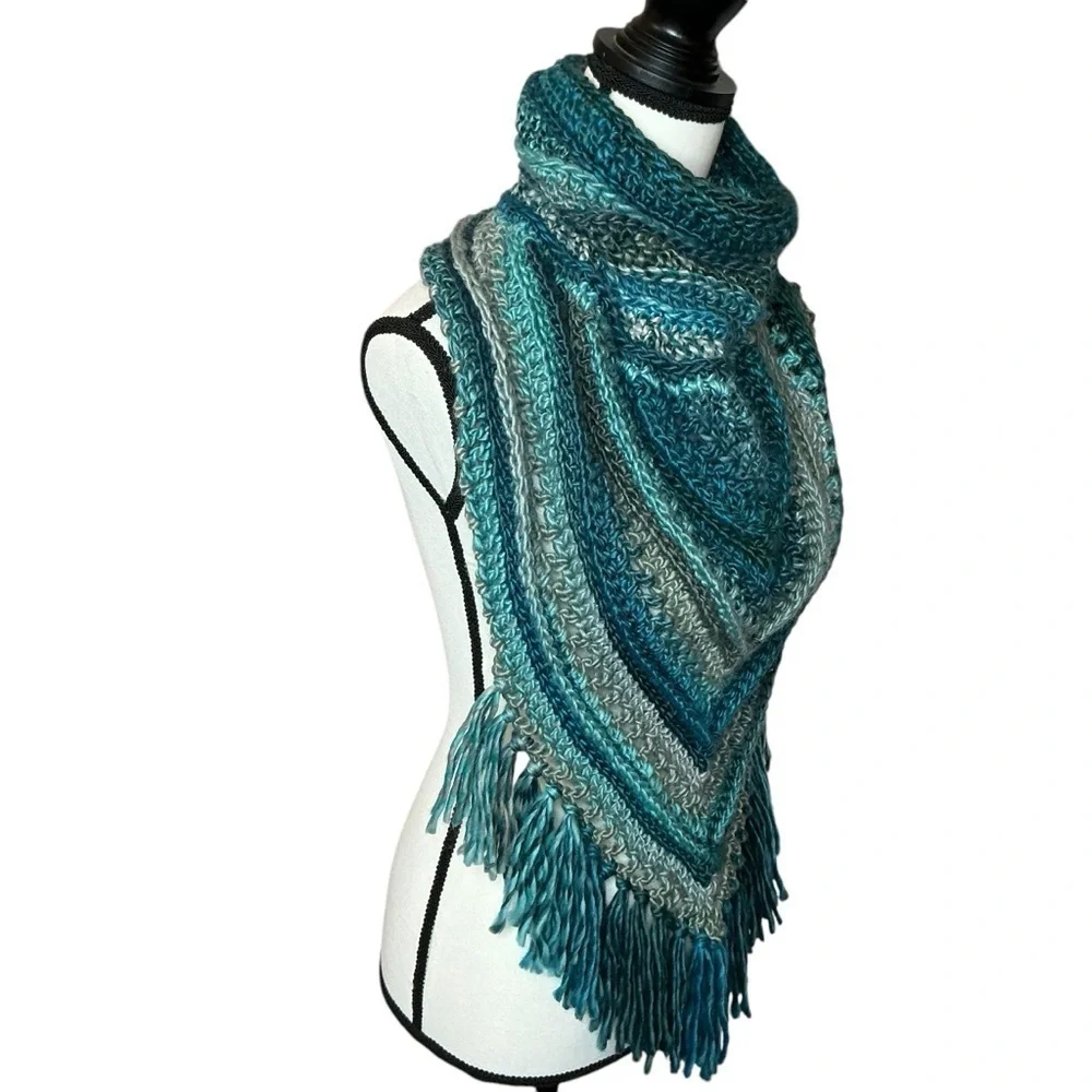 Handcrafted Crochet Cowl Neck Scarf With Fringe New‎ Handmade by Seller Knit